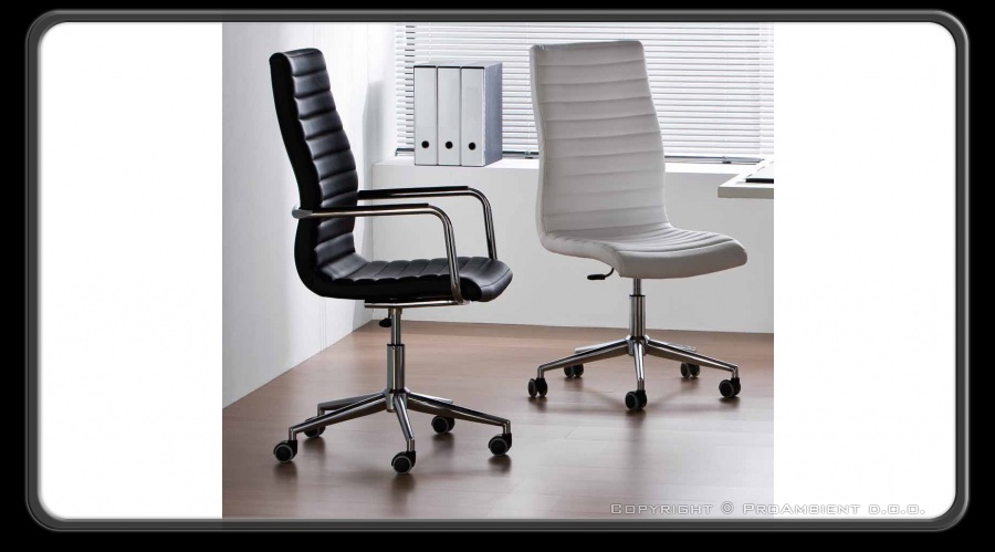 Konferenčni stol na kolescih