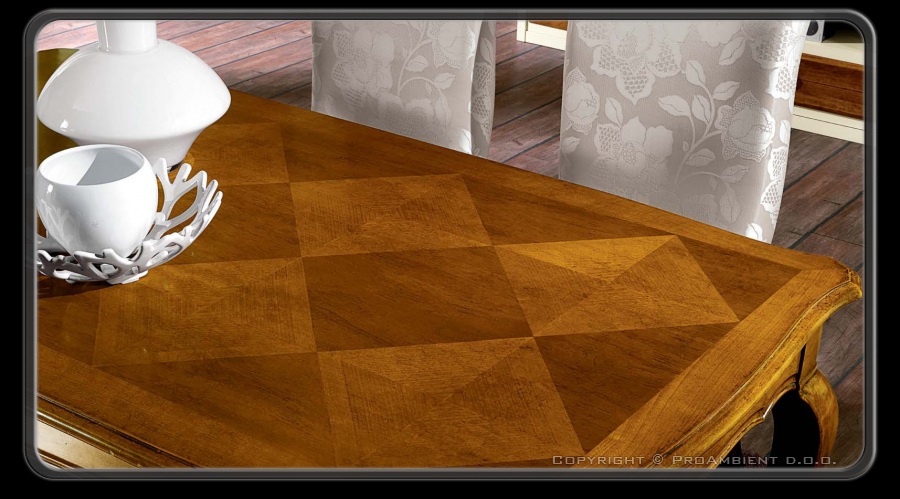 Detajl masivne jedilne mize