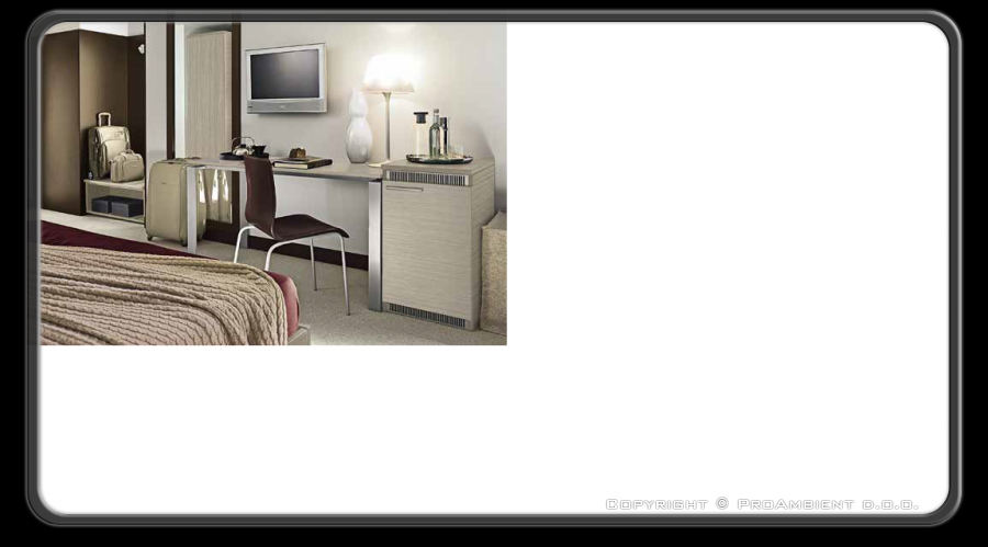 Svetla hotelska soba